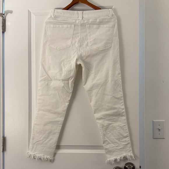 Democracy White Ankle Jeans with Frayed Hem - Picture 3 of 4